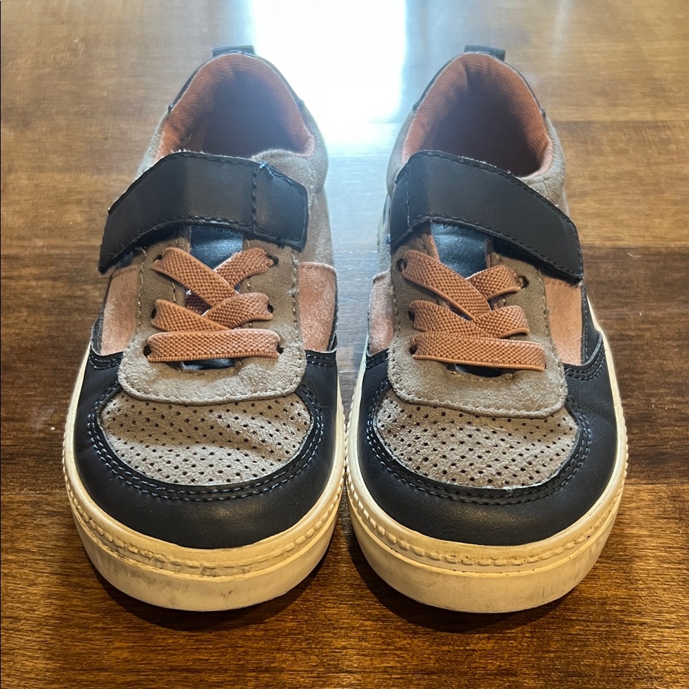 Old Navy Stylish Kids Slip On Hook and Loop Sneakers in Blue and Pink